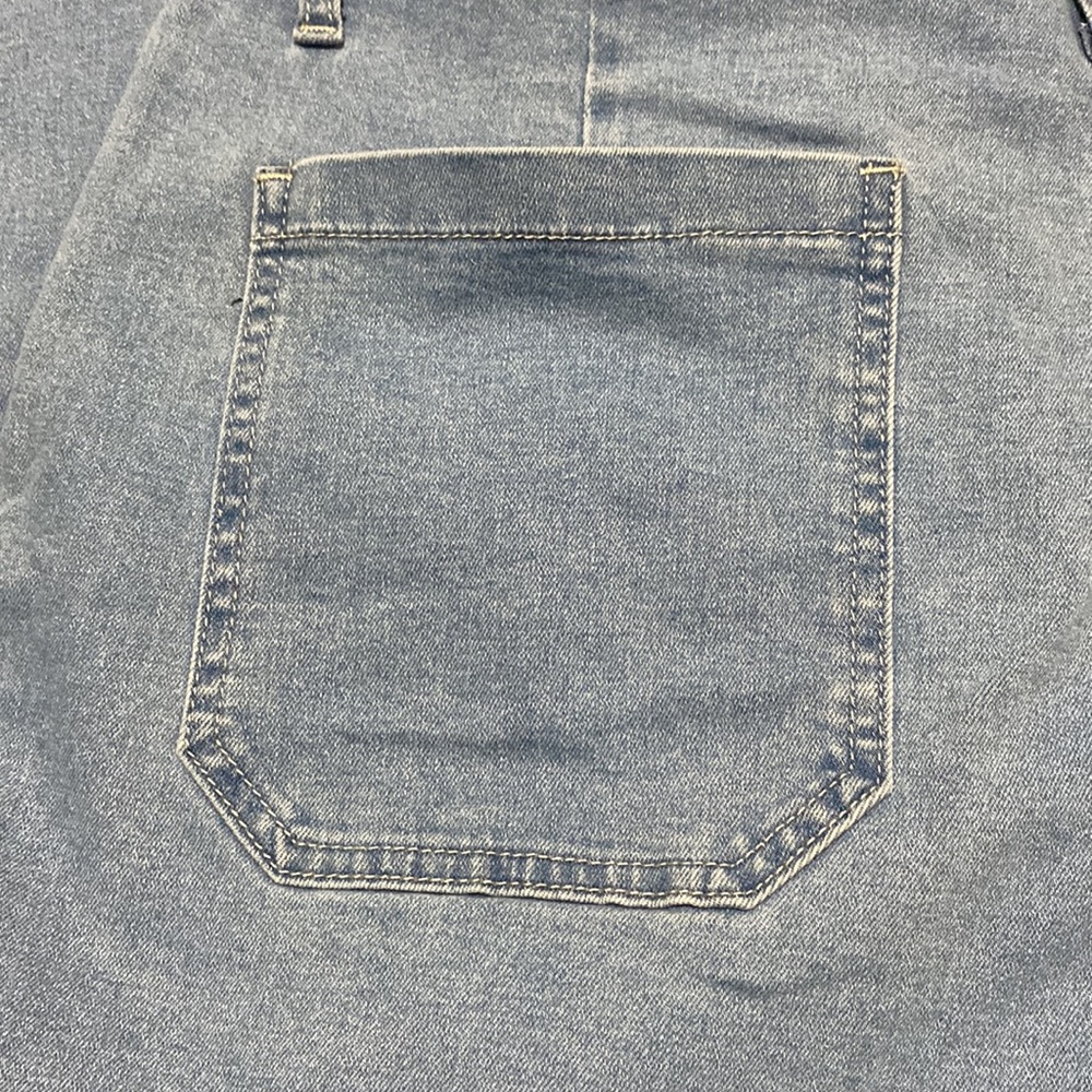 NWOT Size 2XL Button Fly Light Blue Women's Jeans! - Picture 8 of 8